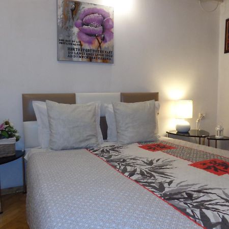 Zoya Apartment Burgas ภายนอก รูปภาพ