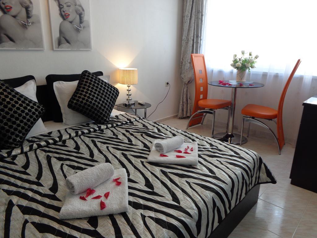 Zoya Apartment Burgas ภายนอก รูปภาพ