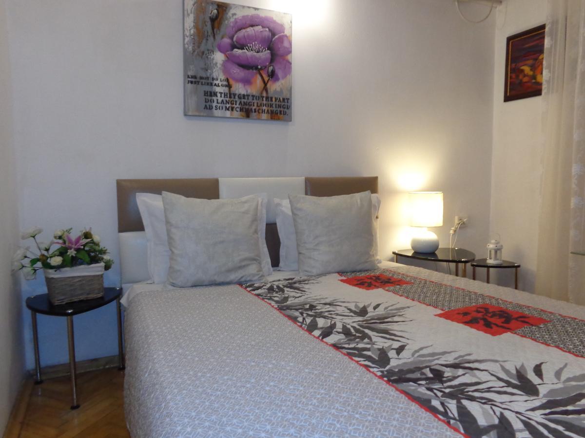 Zoya Apartment Burgas ภายนอก รูปภาพ
